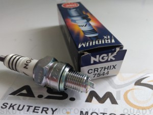 świeca zapłonowa NGK IRYDOWA CR7HIX chińskie skutery 4t, quady 110, 125