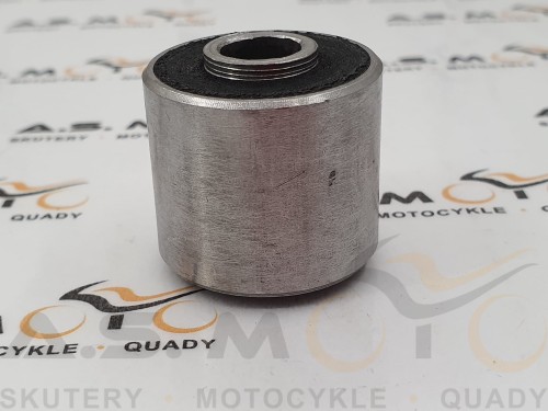 Tuleja-tłumiąca-drgania-silnika-skuter-4t-50-gy6-139QMB-w-wahacz-silnika-chiński-skuter (3).jpg