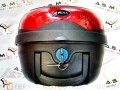 Kufer-tylny-z-odblaskiem-skuter-motocykl-28L (2).jpg